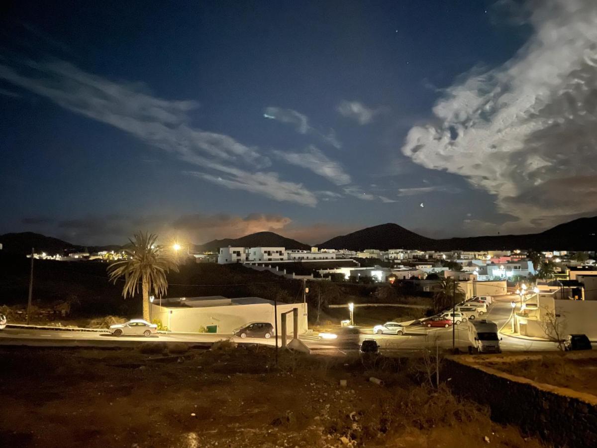 Villa Vulcano Uga ภายนอก รูปภาพ