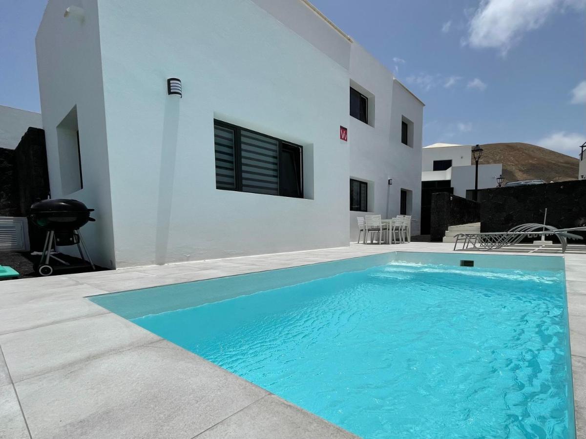 Villa Vulcano Uga ภายนอก รูปภาพ